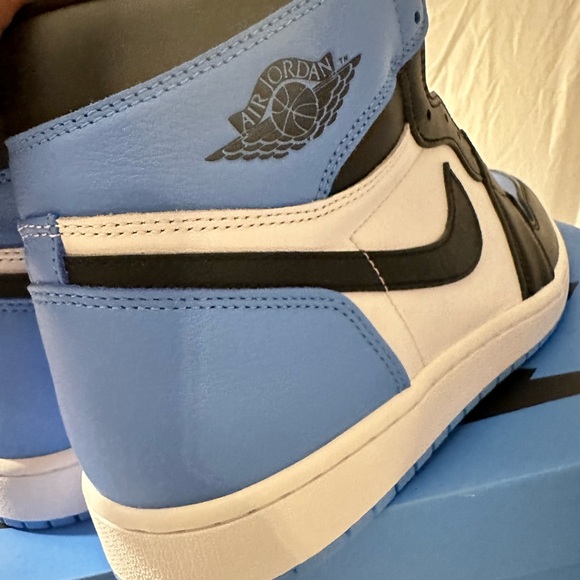 *BRAND NEW* AIR JORDAN RETRO HIGHT TOP OG DZ5485 400 - Picture 6 of 16